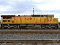 UP 9327 - C40-8